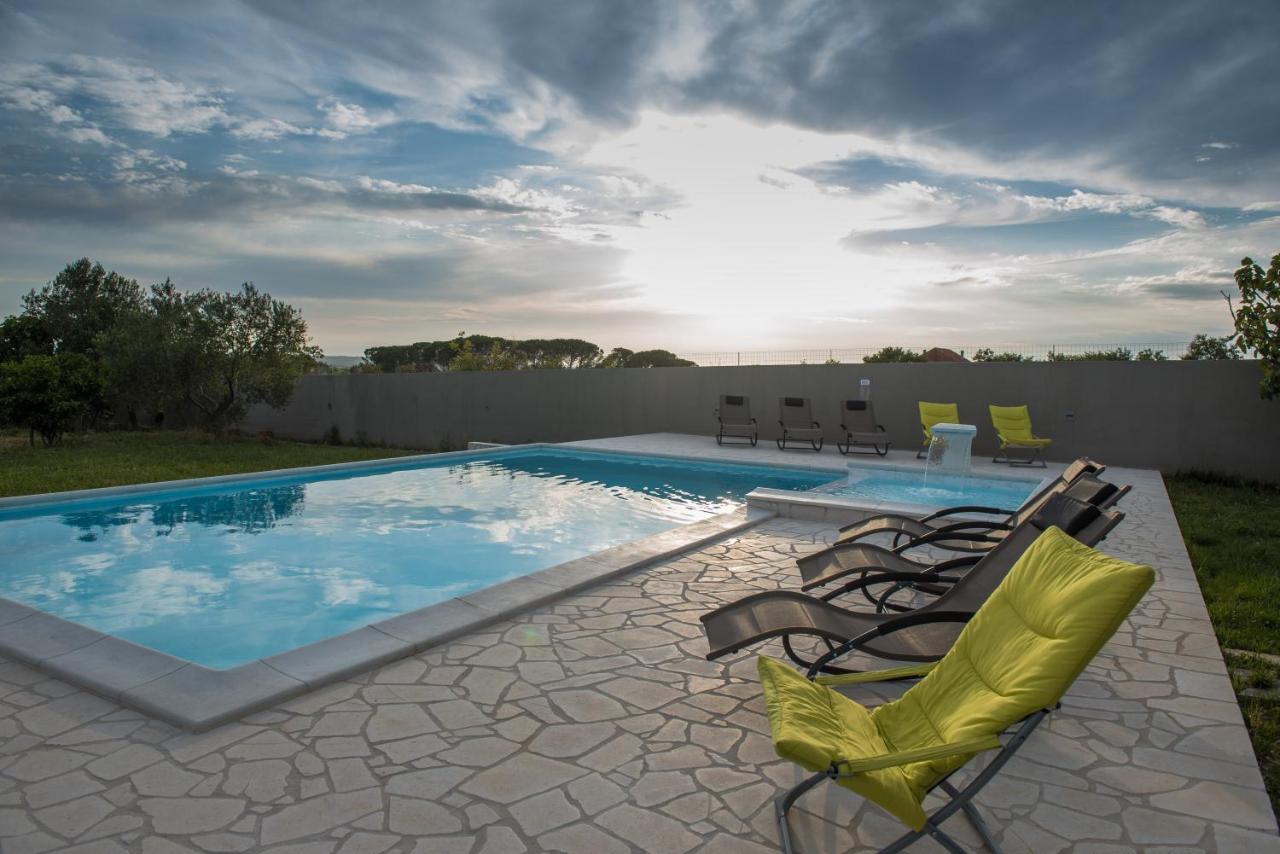 Dubis House Villa Zára Kültér fotó